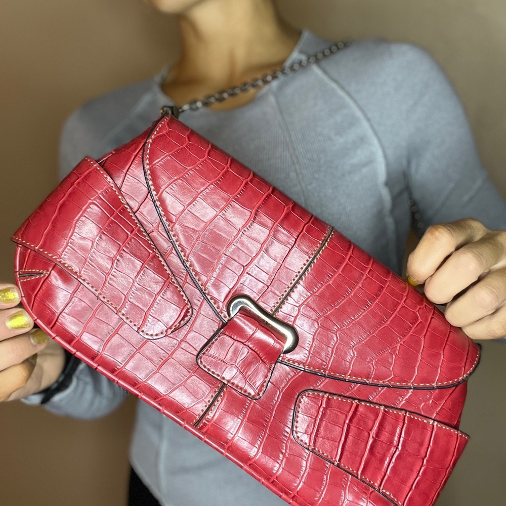 Red Vintage Leather Rina Rich Croc-Embossed Clutch with Chain straps.90s fashion